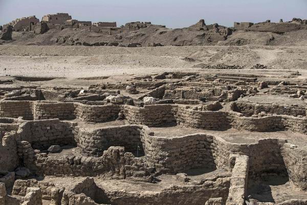 考古发现的泥砖地基
