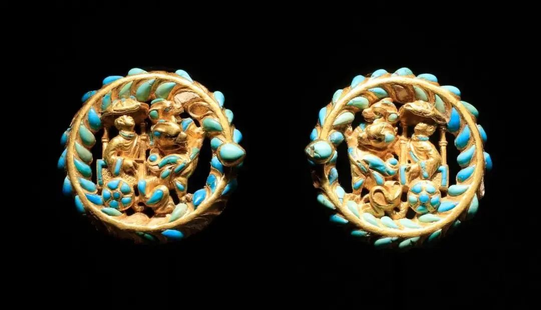 蒂拉丘地出土的圆形徽章 ©喀布尔国立博物馆 