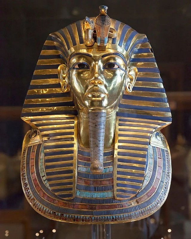 著名的图坦卡蒙黄金面具，重达10.23公斤，是埃及国家博物馆的镇馆之宝。