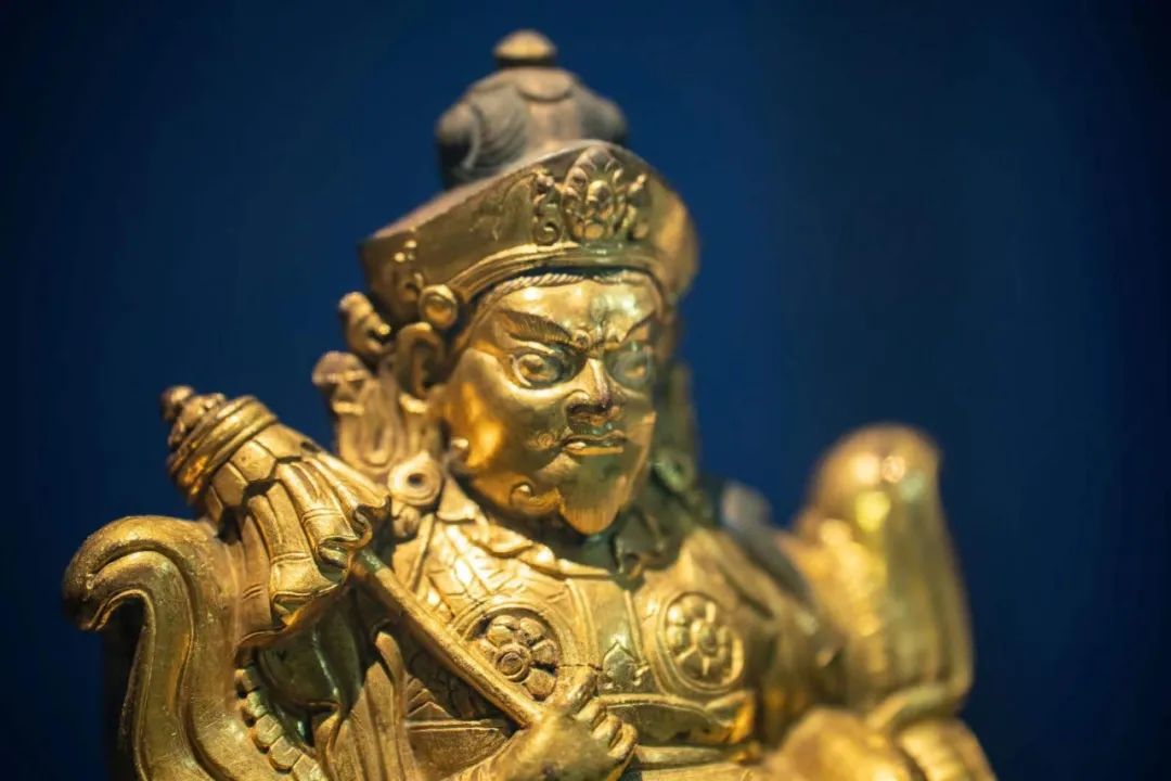 财宝天王鎏金铜像（半身） 清  重庆中国三峡博物馆藏