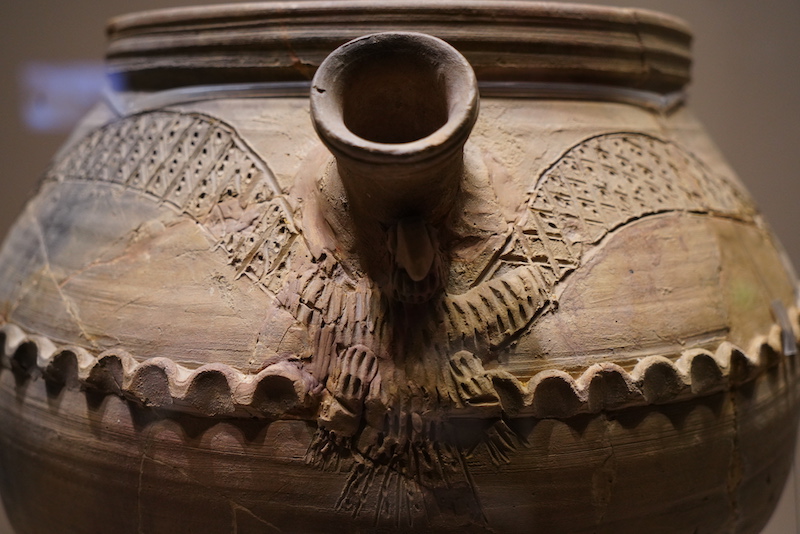 公元前3400年—前3100年 乌鲁克文化 带流陶缸