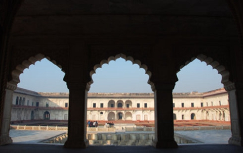 沙·贾汗宫的后宫，有保存完好的四分庭园
