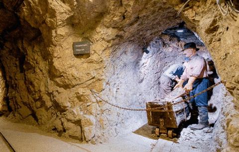 两地汞矿的开采一直延续至21世纪