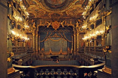 拜罗伊特侯爵歌剧院被公认为是欧洲最美的巴洛克式剧院